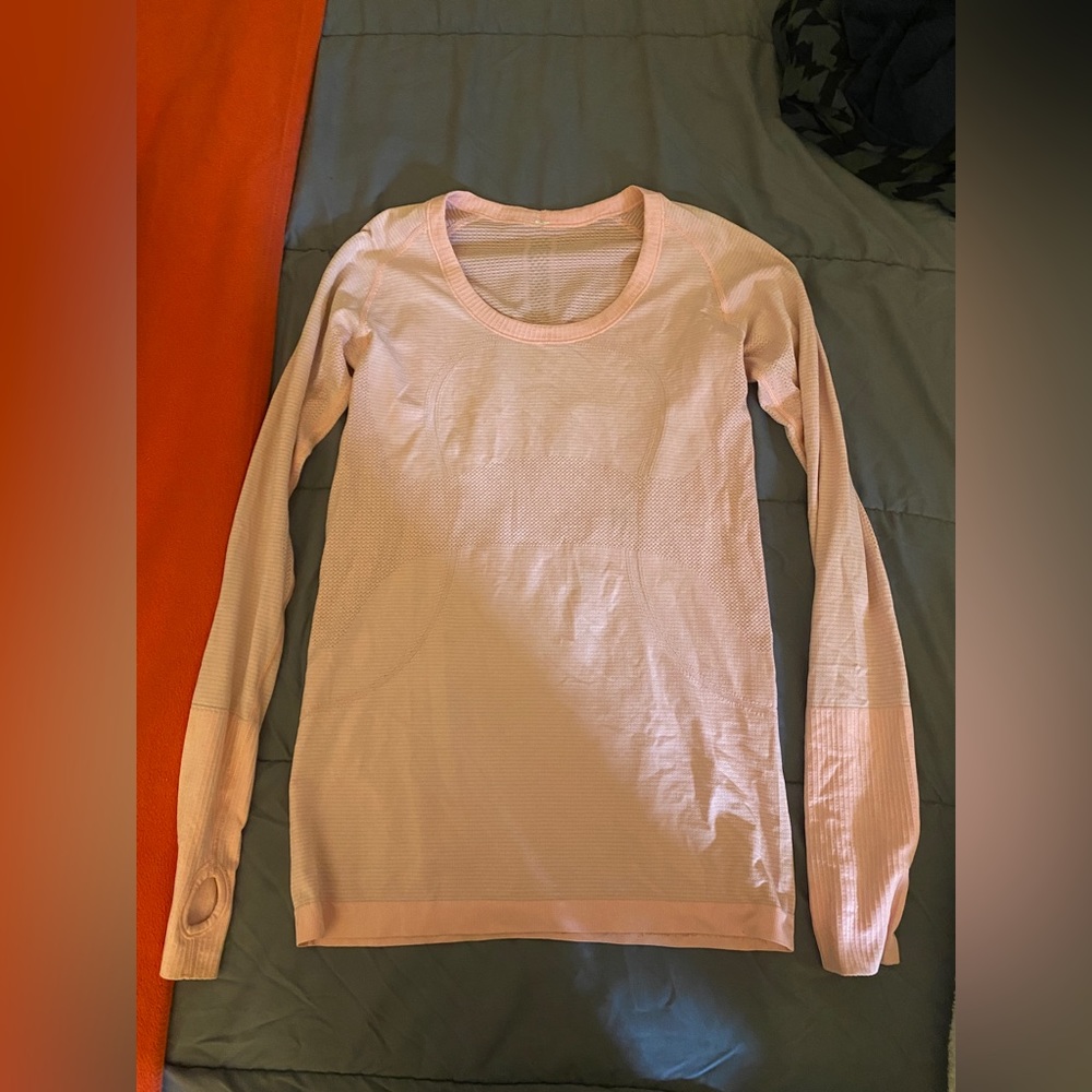 light pink lulu lemon long sleeve